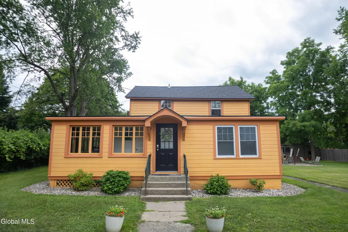 338 Riverbend Road, Troy, NY 12182 - #1
