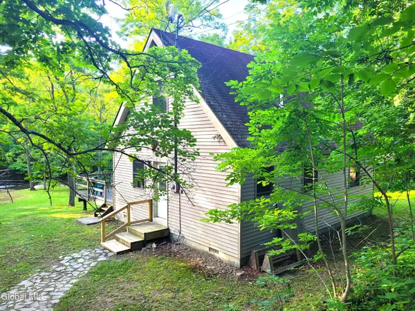 1522 Red Mill Road, Greenville, NY 12083