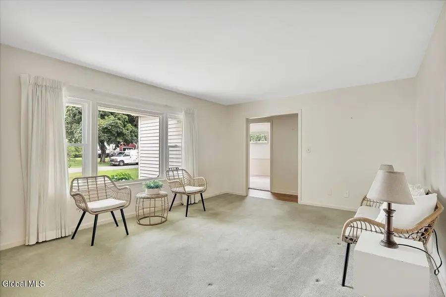 2027 Fairlawn Parkway, Niskayuna, NY 12309 - #3