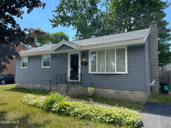 1684 Roma, Schenectady, NY 12306