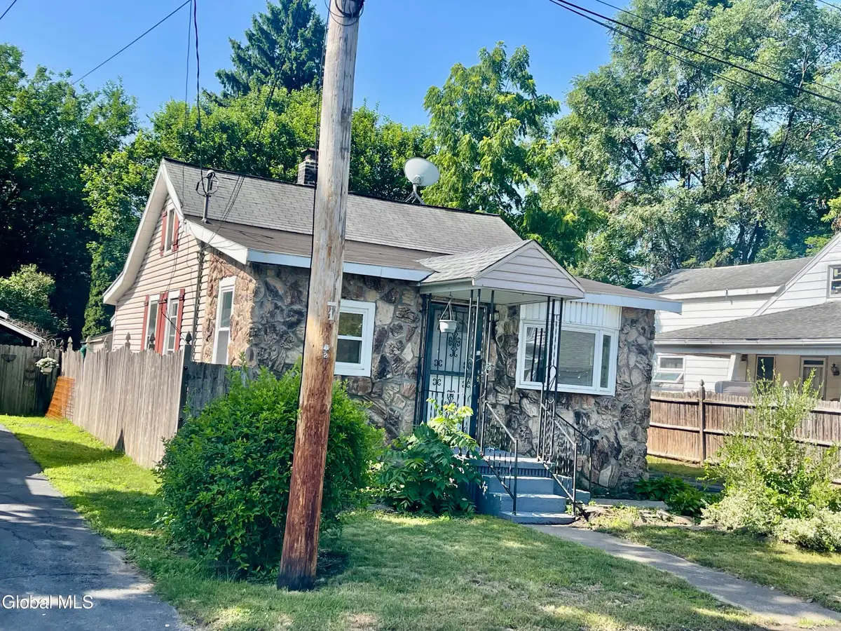 60 Woodlawn Street, Rotterdam, NY 12306 - #1