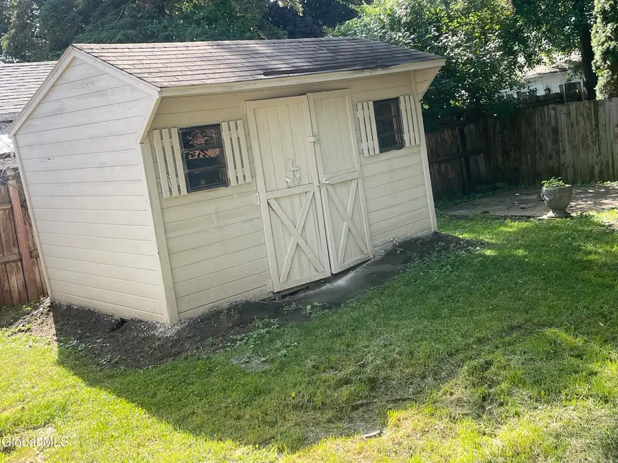 60 Woodlawn Street, Rotterdam, NY 12306 - #3
