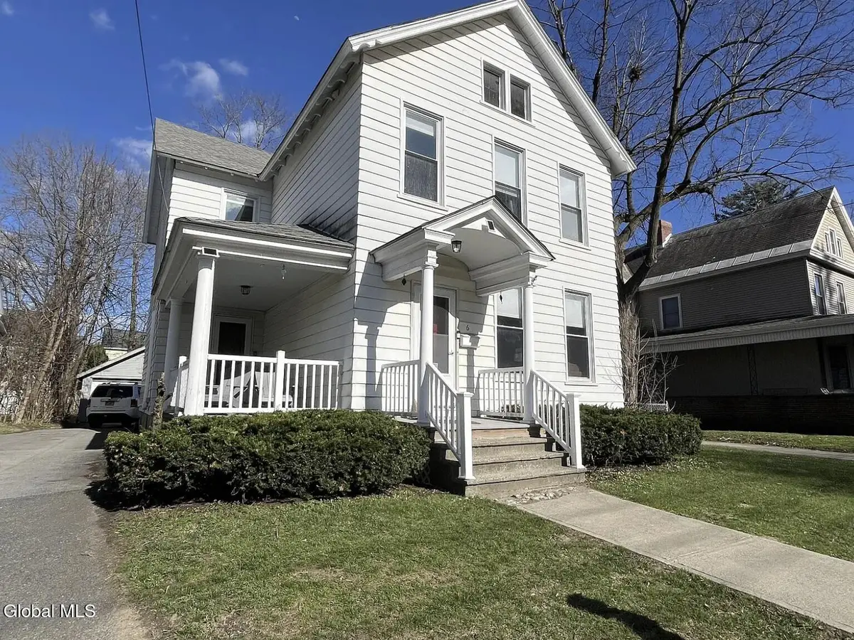6 S Lake Avenue, Troy, NY 12180 - #1