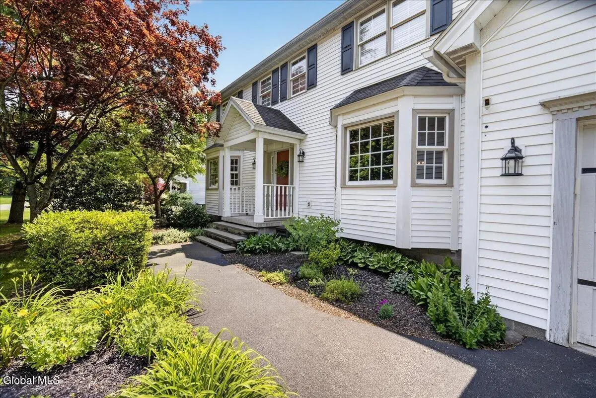 3 Cindy Lane, Halfmoon, NY 12065 - #1