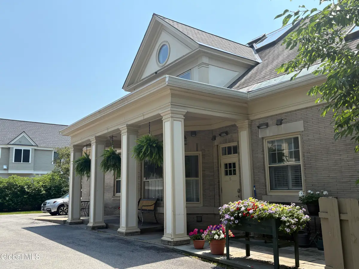 130 Regent Street # 202, Saratoga Springs, NY 12866 - #1