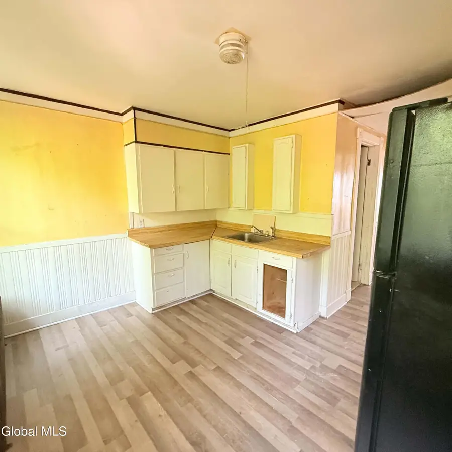 71 E Fulton Street, Gloversville, NY 12078 - #3