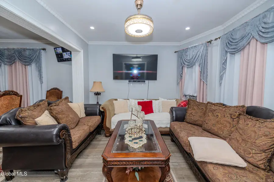 22 Elder Street, Schenectady, NY 12304 - #3