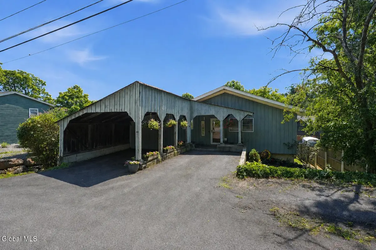 1074 Main Street, Saugerties, NY 12477 - #1