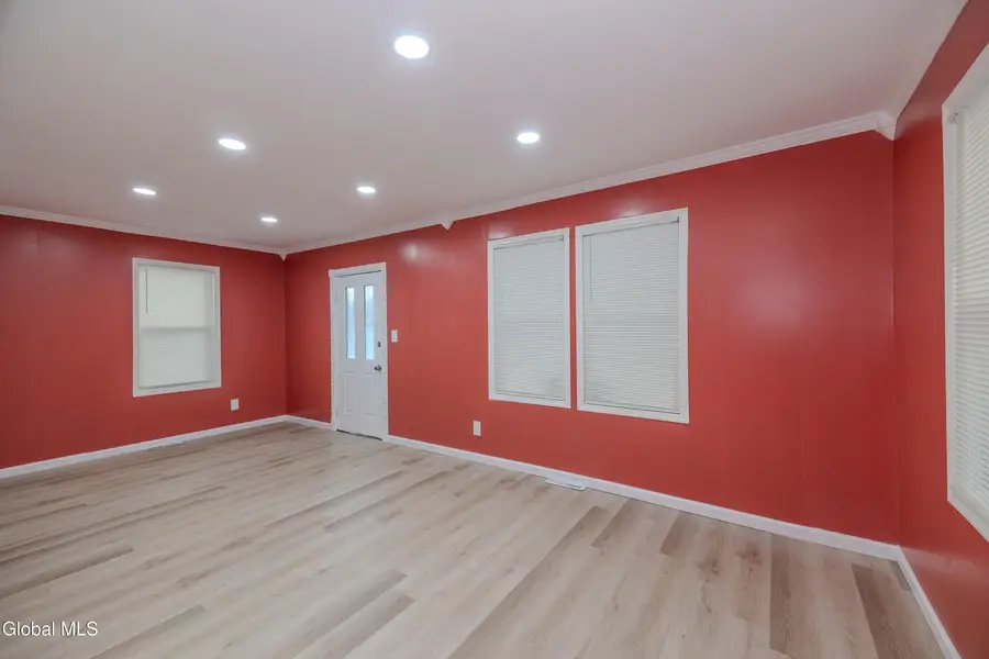 755 Curry Road, Rotterdam, NY 12306 - #2