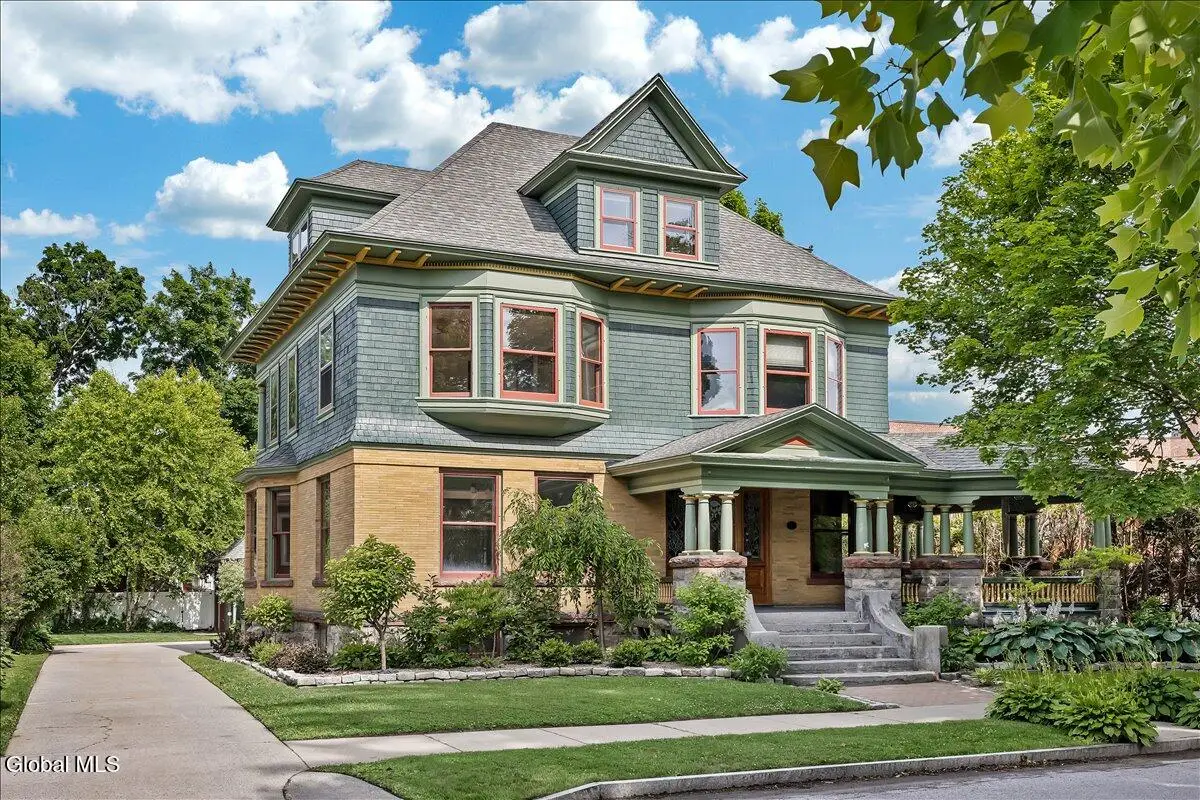 19 Marion Place, Saratoga Springs, NY 12866 - #1