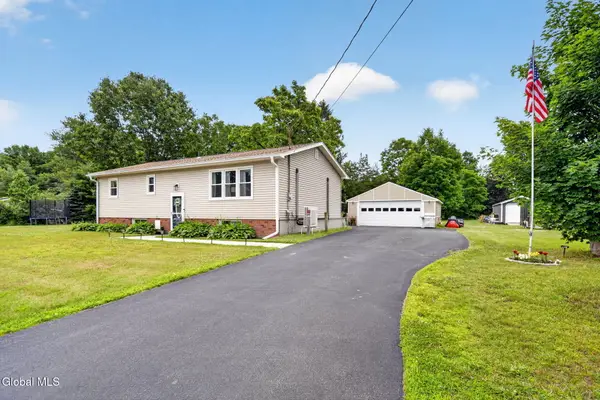 28 Lakeview Drive, Valatie, NY 12184