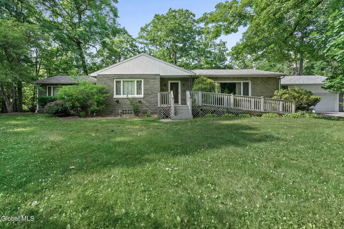 39 Woodside Drive, Glenville, NY 12302 - #1