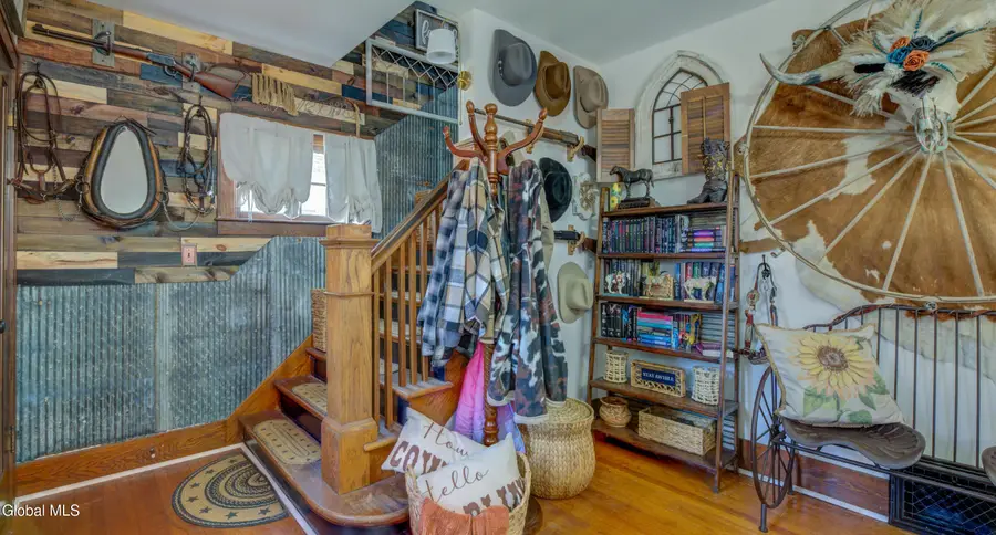 111 6th Avenue, Gloversville, NY 12078 - #3