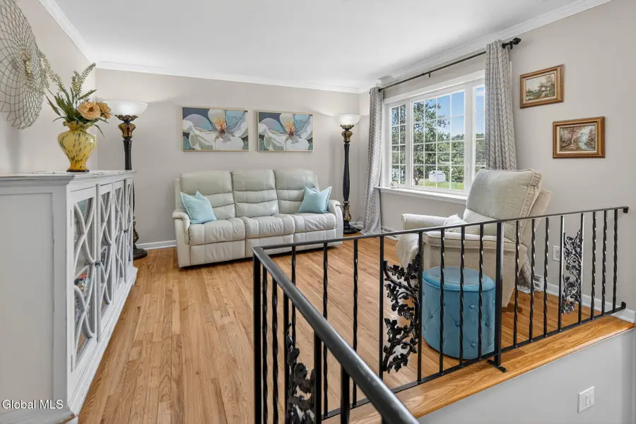 1037 Timothy Lane, Niskayuna, NY 12309 - #3