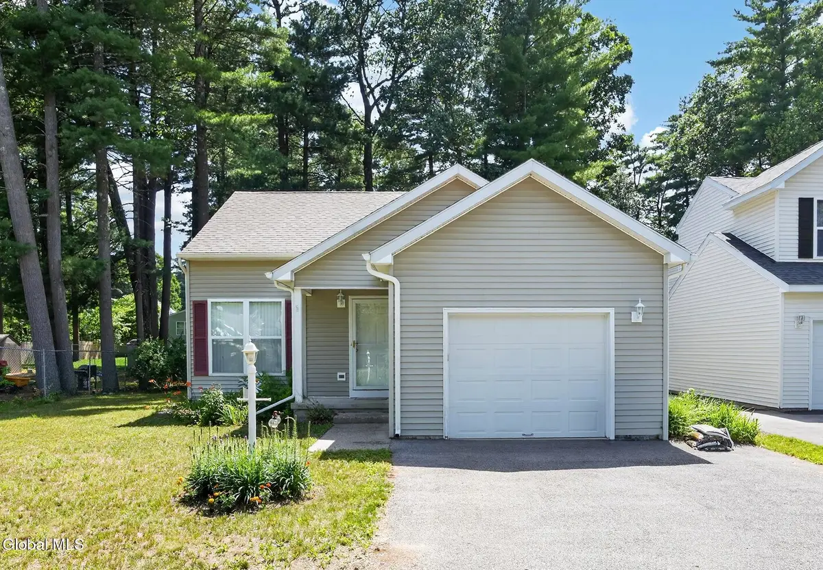 24 Skylark Drive, Ballston Spa, NY 12020 - #1