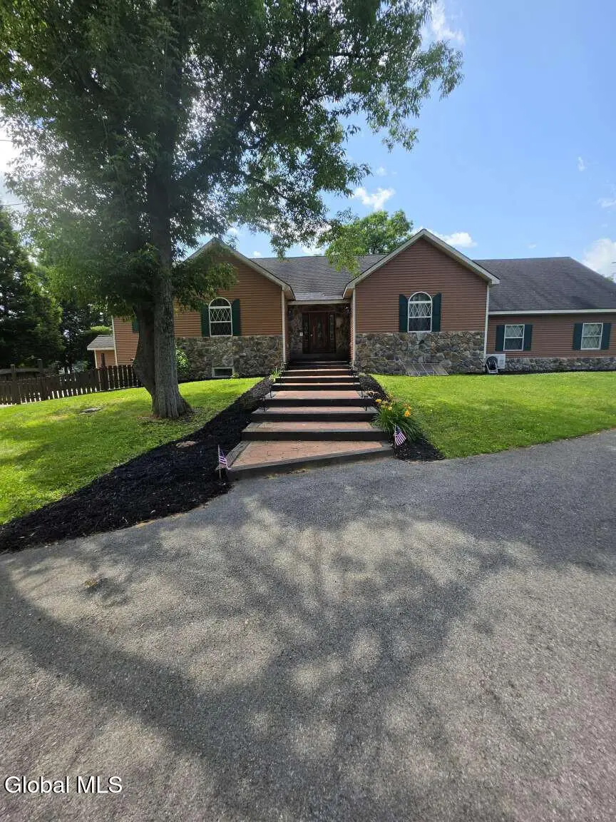 4 Big Bay Road, Queensbury, NY 12804 - #1