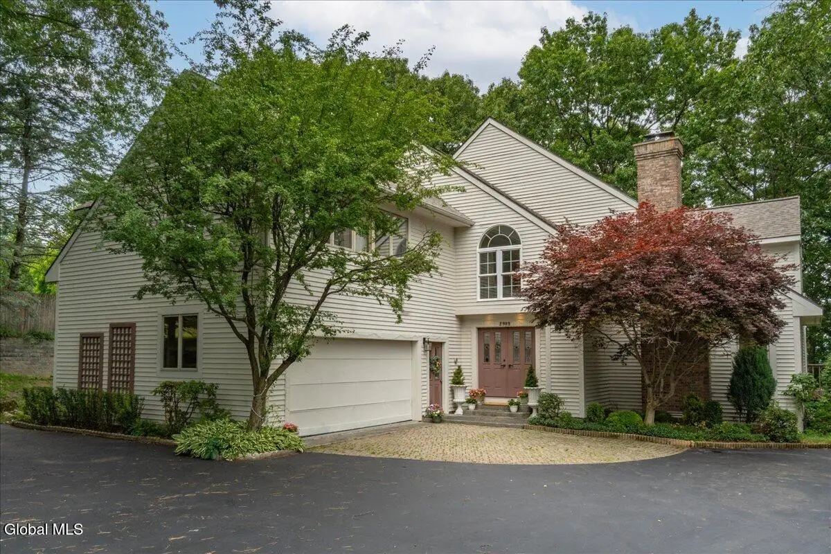 4 Spyglass Hill, Menands, NY 12204 - #1