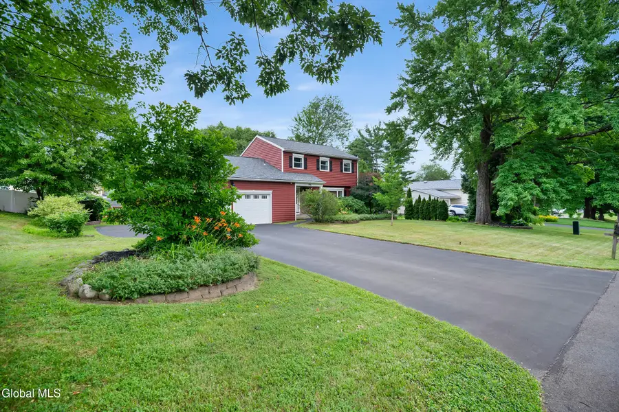 846 Northumberland Drive, Niskayuna, NY 12309 - #3