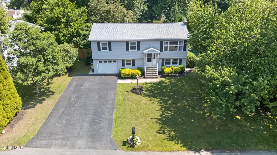 10 Marco Polo Drive, Latham, NY 12110 - #3