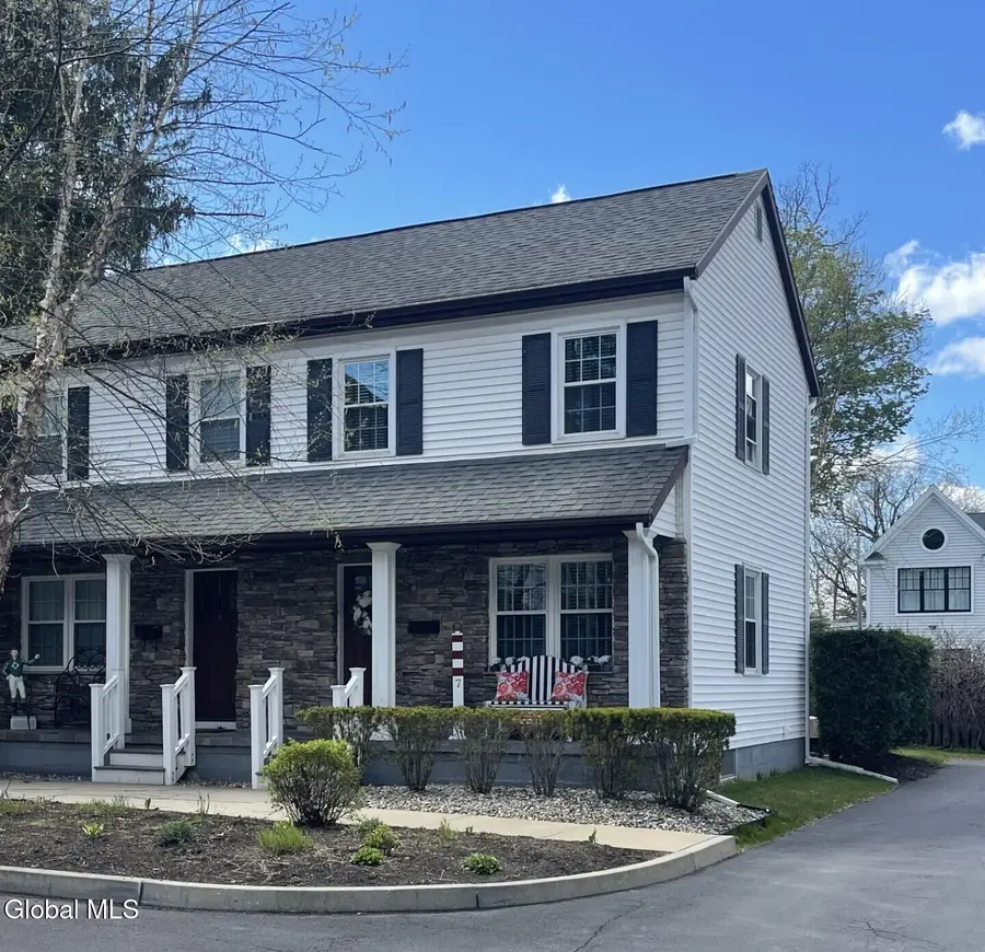 11 Cottage Street #APT 7, Saratoga Springs, NY 12866 - #2