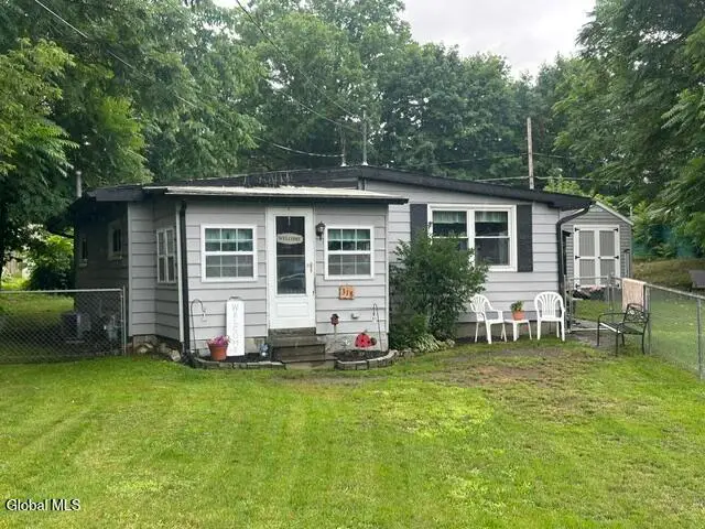 318 Richfield Street, Troy, NY 12182 - #1