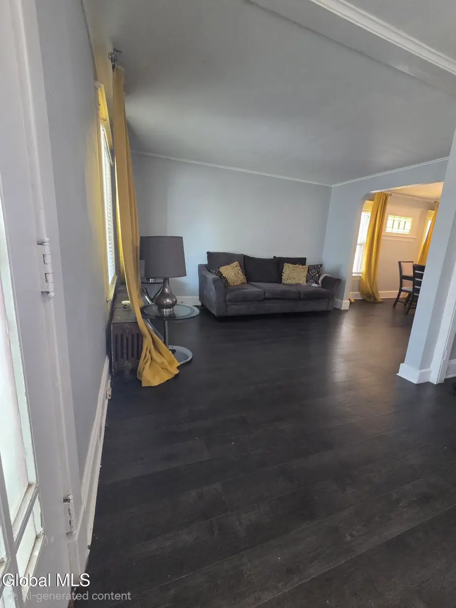 31 Tremont Street, Albany, NY 12205 - #3