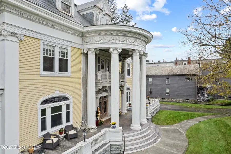 16 W Main Street, Cambridge, NY 12816 - #3