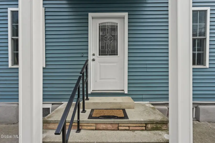 16 Broad Street, Waterford, NY 12188 - #2