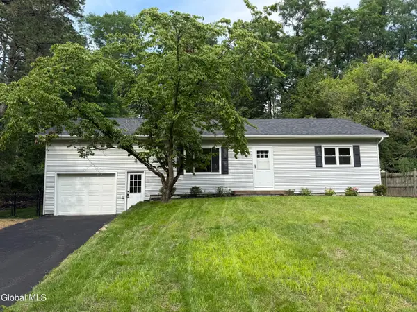 1326 Kings Road, Guilderland, NY 12303