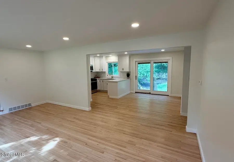 1326 Kings Road, Guilderland, NY 12303 - #3