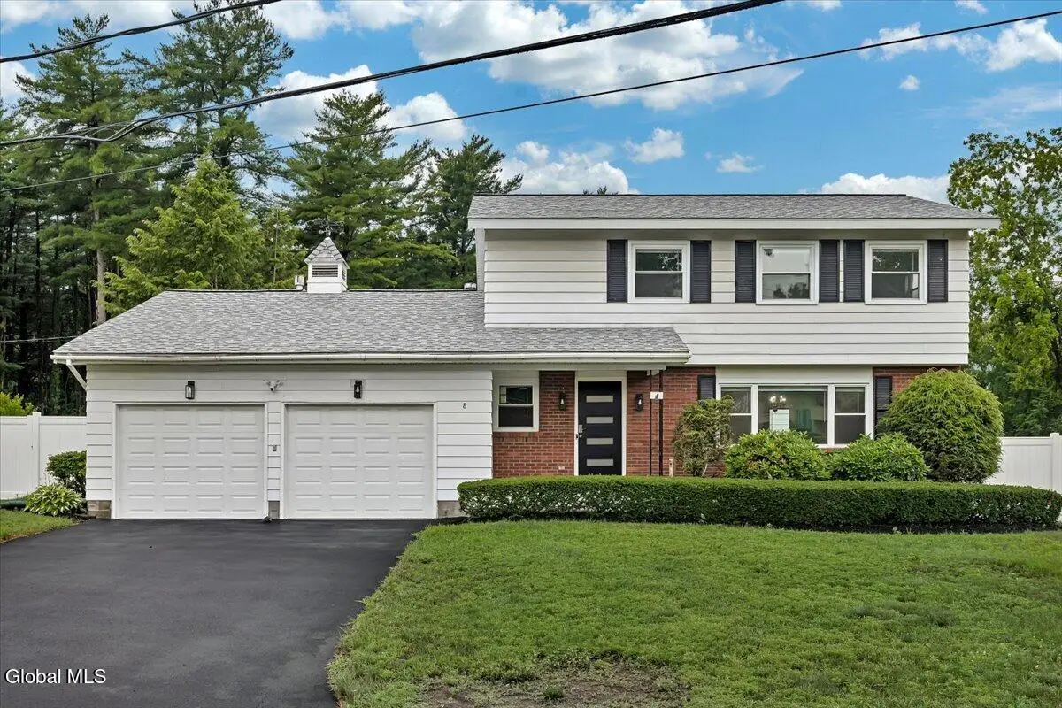 8 Woodland Drive, Colonie, NY 12309 - #1