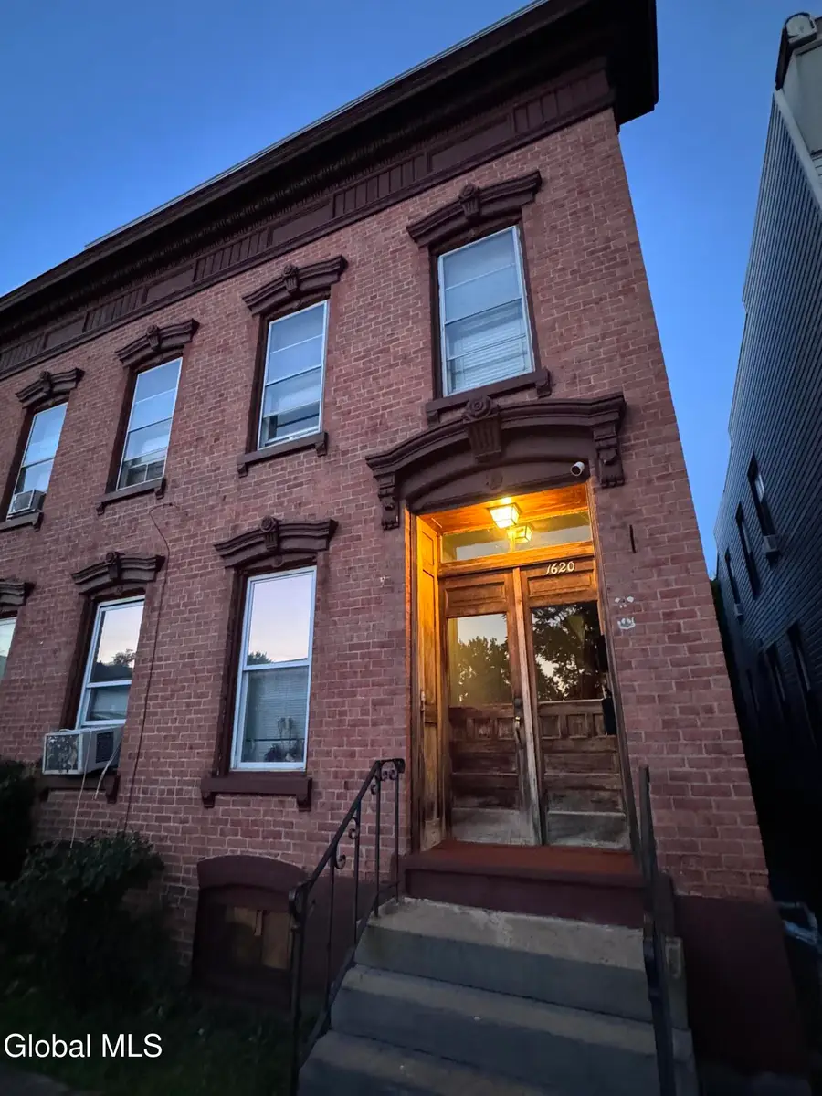 1620 4th Avenue, Watervliet, NY 12189 - #2