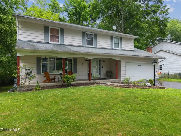 29 Fairway Avenue, Bethlehem, NY 12054