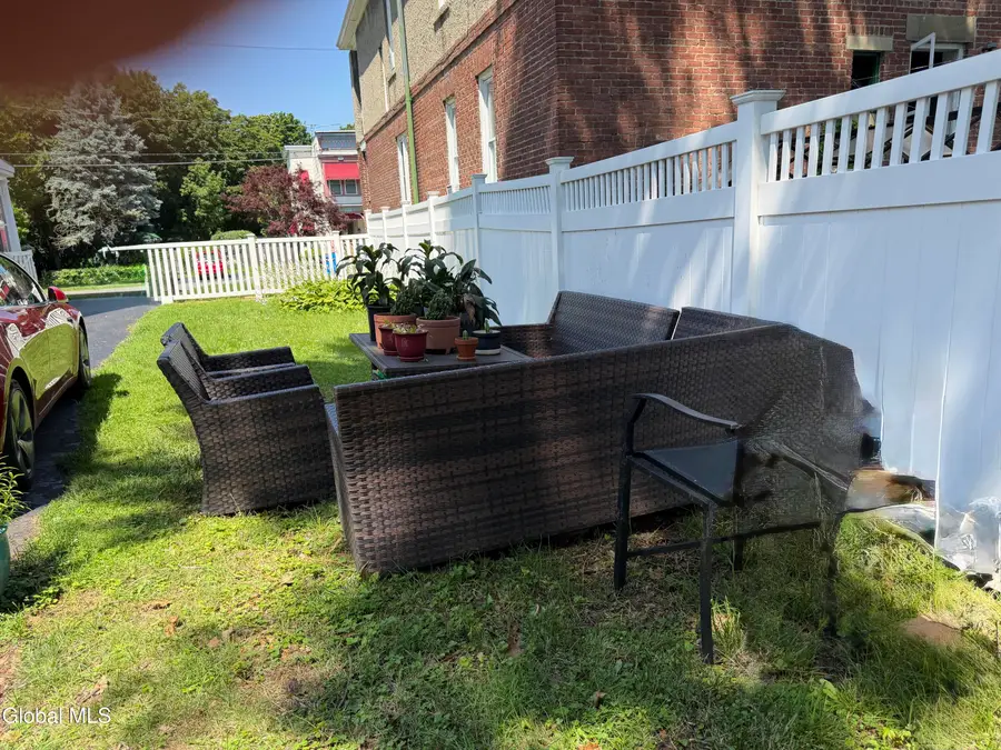 18 Summit Avenue, Troy, NY 12180 - #3