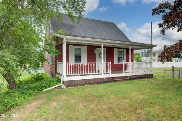221 Schoolhouse Road, Guilderland, NY 12203