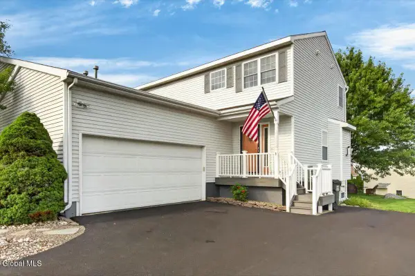 1 Erie Court, Waterford, NY 12188