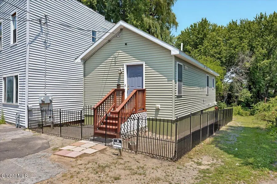 647 3rd Street, Albany, NY 12206 - #2