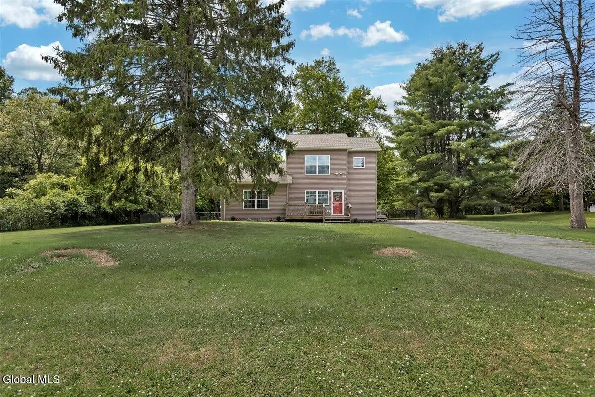 5 Lake Hills Road, Brunswick, NY 12180 - #1