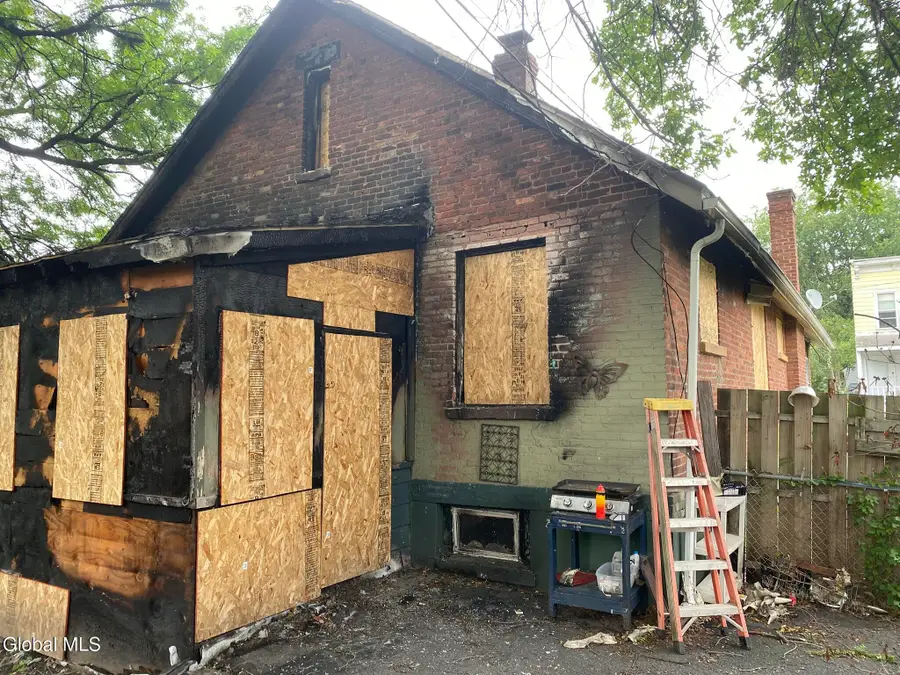 1517 Avenue A, Watervliet, NY 12189 - #3