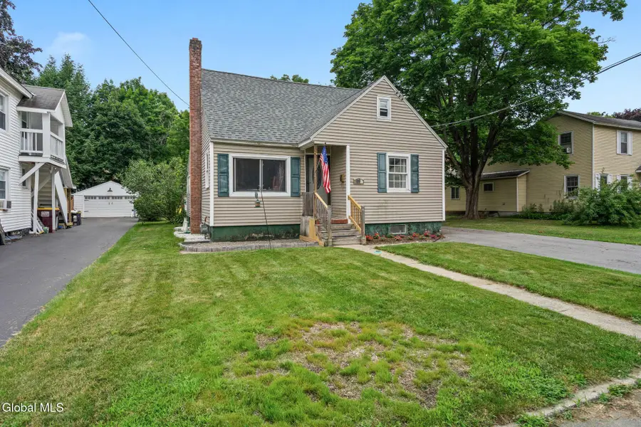 19 Knickerbocker Street, Ballston Spa, NY 12020 - #2