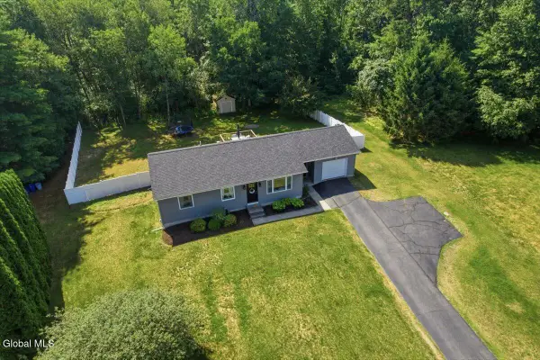 20 Hidden Hills Drive, Queensbury, NY 12804