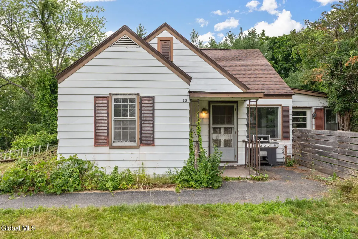 15 Mather Avenue, Schenectady, NY 12304 - #1
