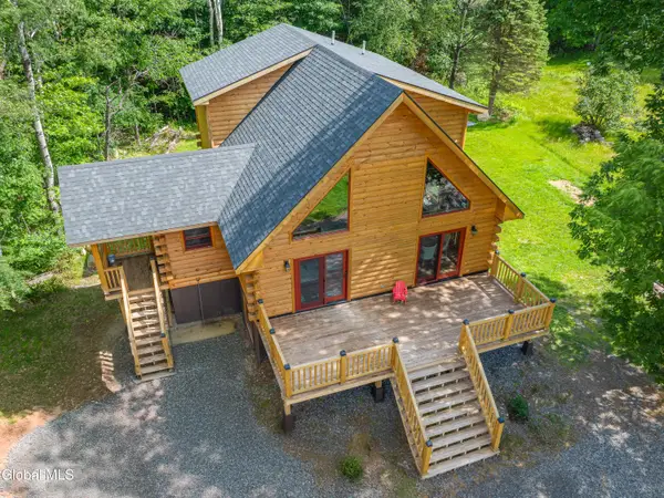 3307 New York 73, Keene, NY 12942