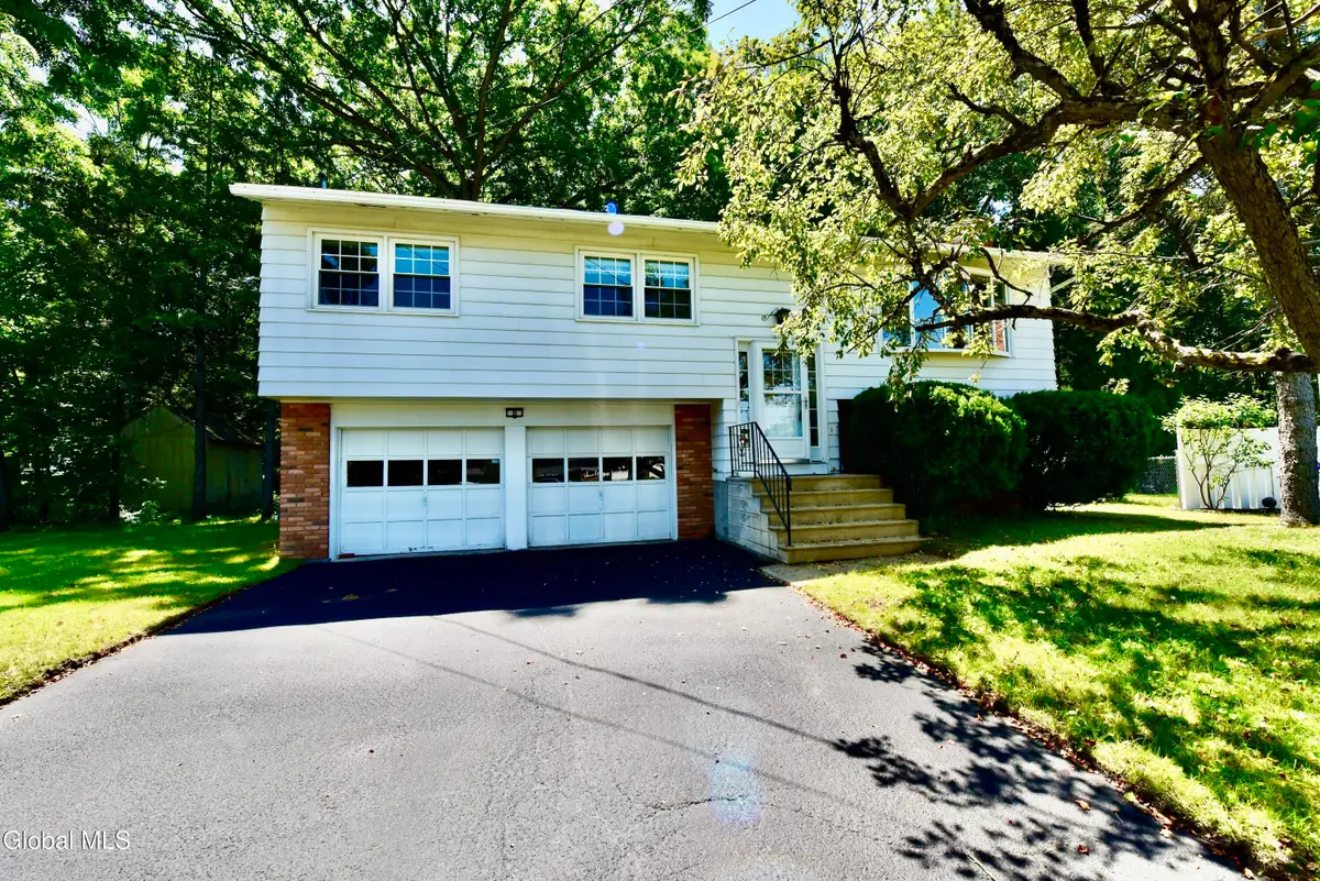 4 Cedar Court, Schenectady, NY 12309 - #1