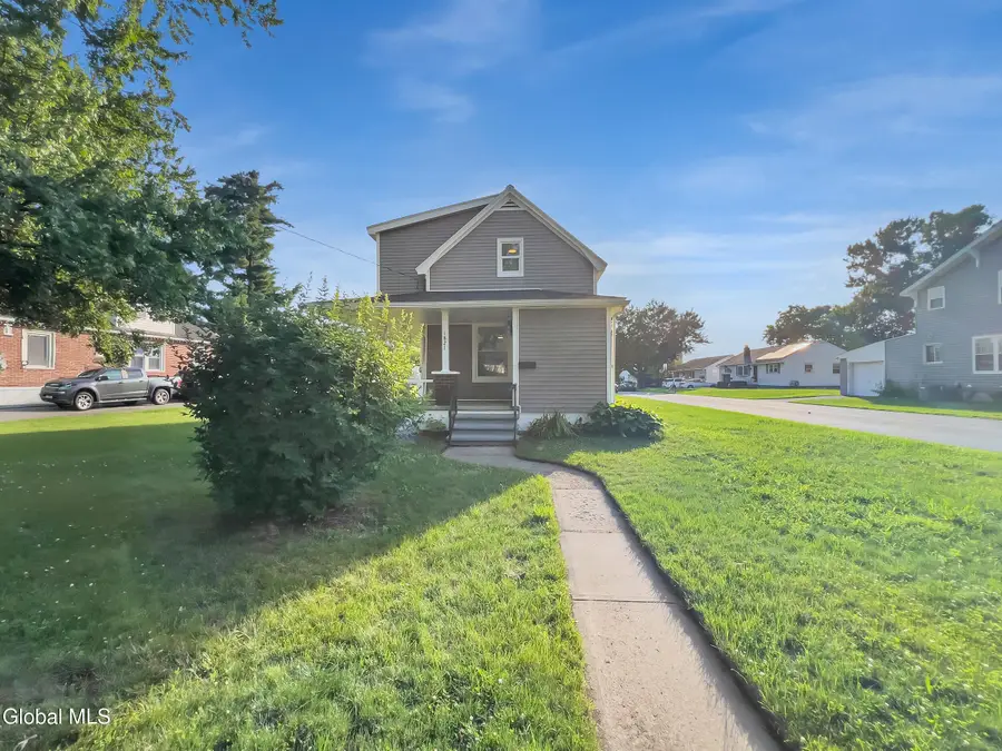 1821 Ferguson Street, Rotterdam, NY 12303 - #2