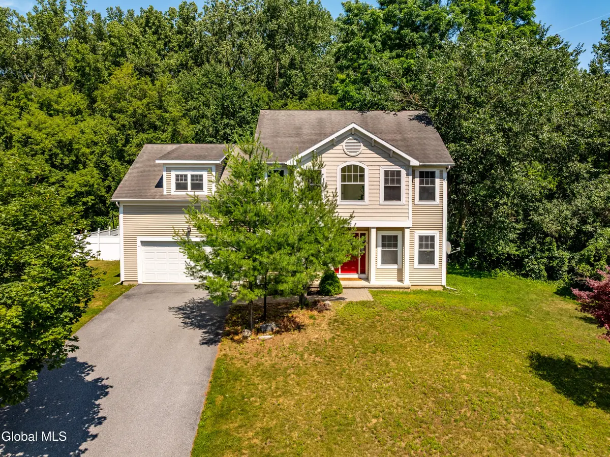 8 Mokasha Square, Saratoga Springs, NY 12866 - #1