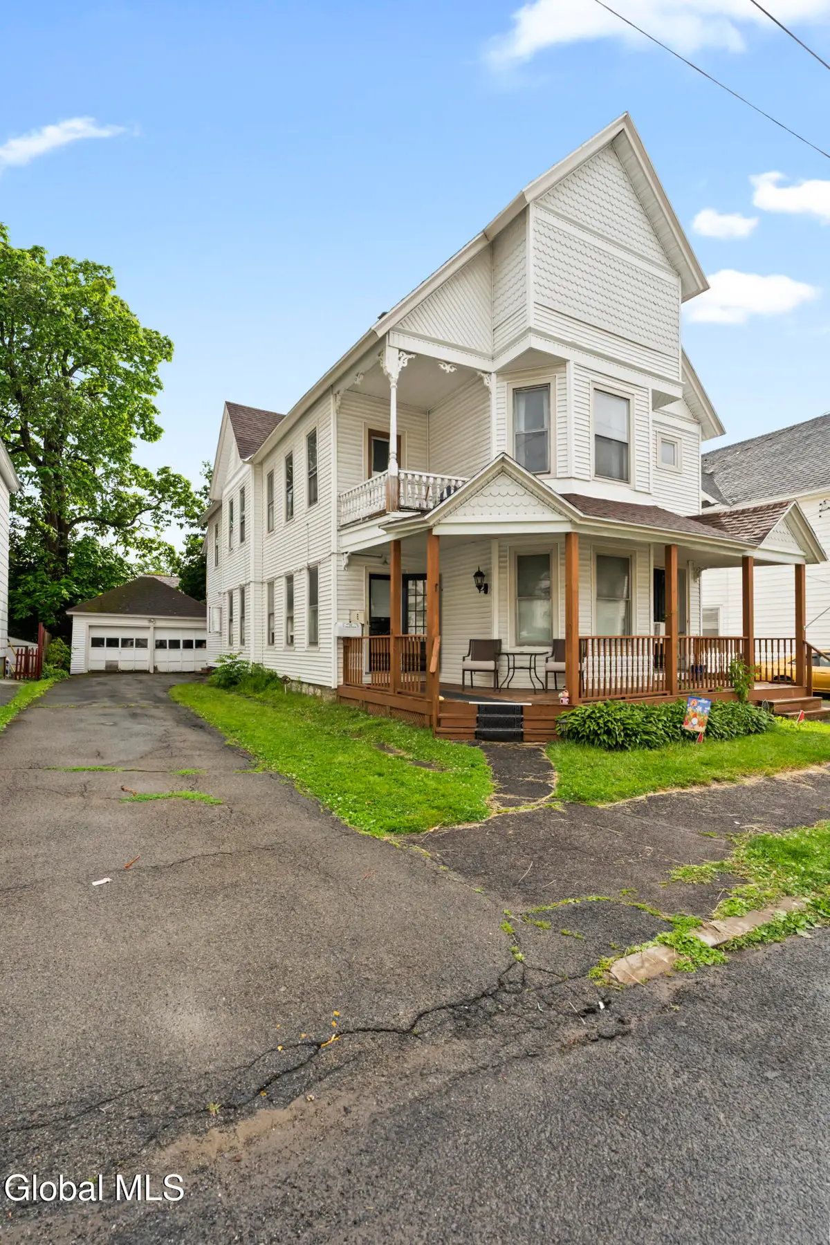 16 Lincoln Avenue, Amsterdam, NY 12010 - #1
