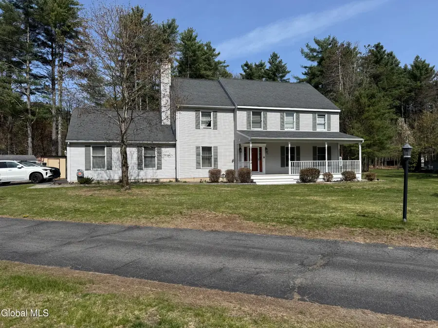 20 Queens Lane, Queensbury, NY 12804 - #2