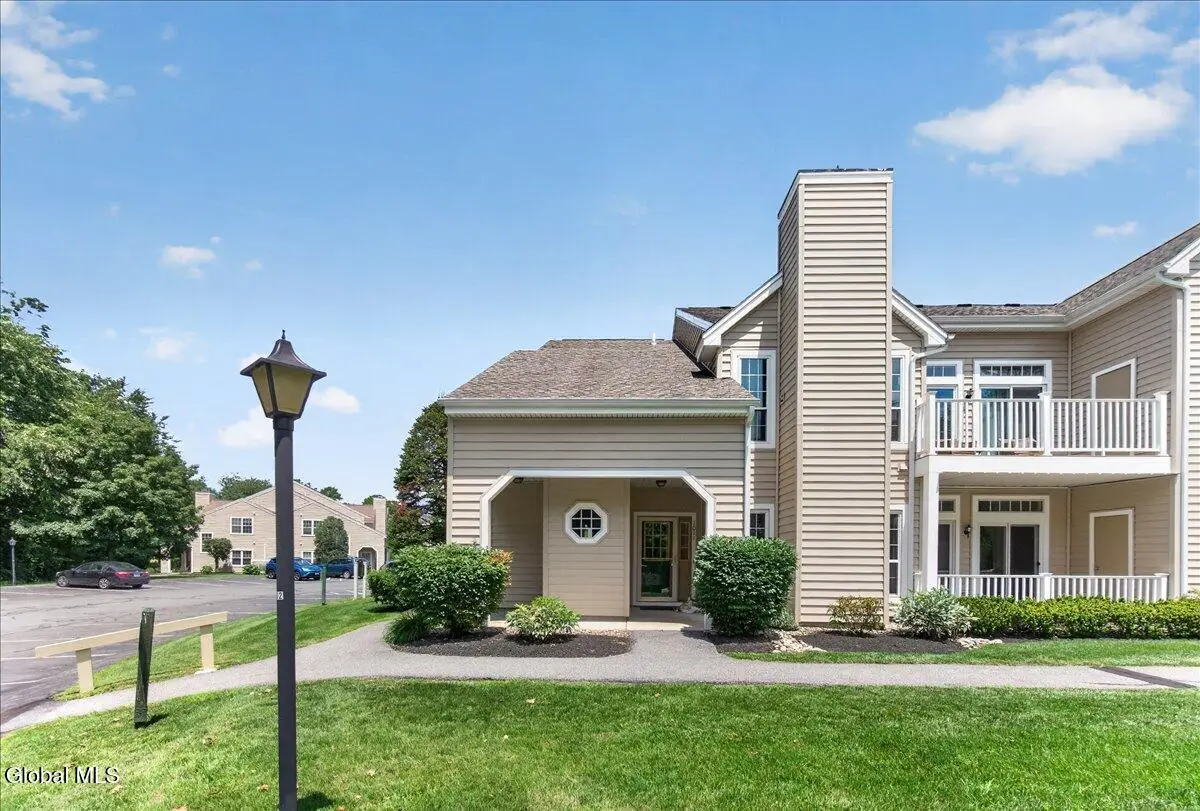 1011 Hampton Place Boulevard, Troy, NY 12180 - #1
