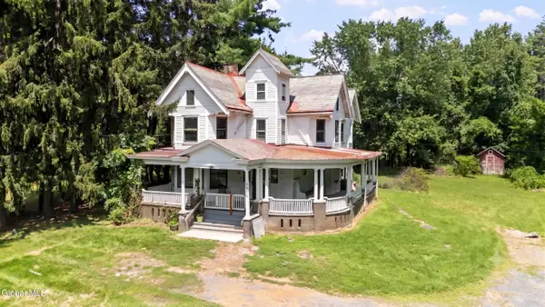 29 Mullens Road, Bethlehem, NY 12159